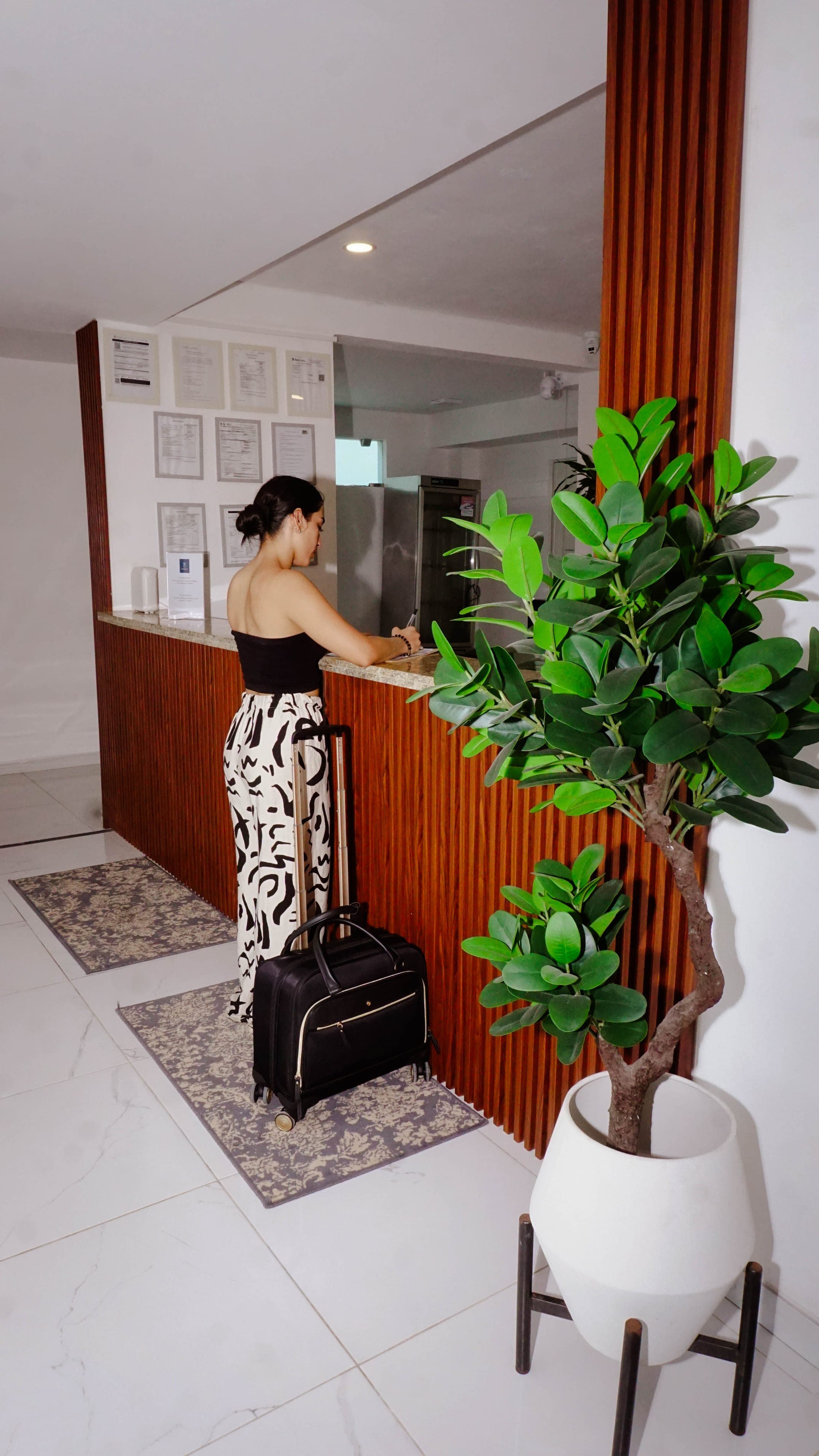 Arrival and check-in at reception
